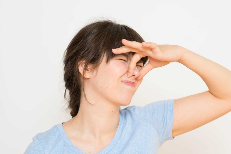 Mắm Nêm sẽ có Mùi chua khó chịu khi  hết hạn